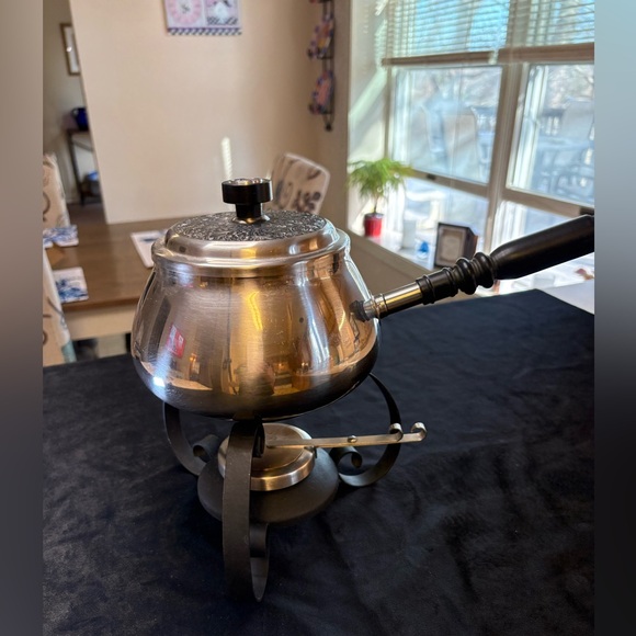 Other - Vintage Oneida Stainless Steel Fondue Pot Set